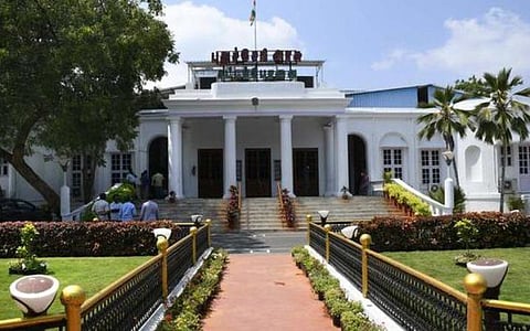 புதுச்சேரி சட்டப்பேரவை வரும் 23-ம் தேதி கூடுகிறது?- பராமரிப்பு பணிகளை பேரவைத் தலைவர் ஆய்வு