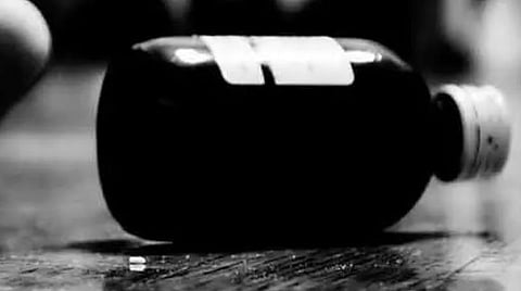 கோயில் பூஜையில் பங்கேற்ற மாணவி தற்கொலை: இறப்பில் சந்தேகம் இருப்பதாக பெற்றோர் புகார்