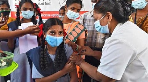 இந்தியாவில் அன்றாட கரோனா பாதிப்பு 25,920: கோவாவில் 100% மக்களுக்கு இருதவணை தடுப்பூசி செலுத்தி சாதனை