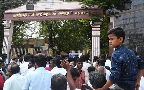 மதுரை மாநகராட்சியில் உள்ள 100 வார்டுகளில் 80 இடங்களில் திமுக கூட்டணி அபார வெற்றி