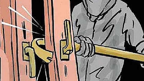 திசையன்விளை கடையில் திருட்டு