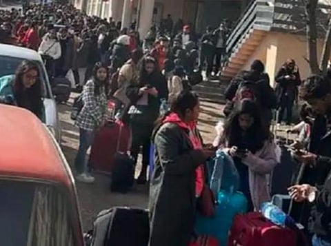 கட்டணம் குறைவாக இருப்பதால் மருத்துவம் படிப்பதற்காக உக்ரைன் சென்ற இந்திய மாணவர்கள்