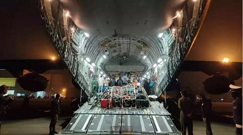 உ.பி.யைச் சேர்ந்த மாணவர்களுடன் இன்று இந்தியா திரும்பிய விமானம்.