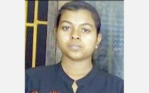 மாணவி ஸ்ருதி