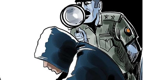 3 நபர்களின் வங்கிக் கணக்குகளில் இருந்து நூதன முறையில் ரூ.12.93 லட்சம் மோசடி: கோவை சைபர் கிரைம் போலீஸார் விசாரணை