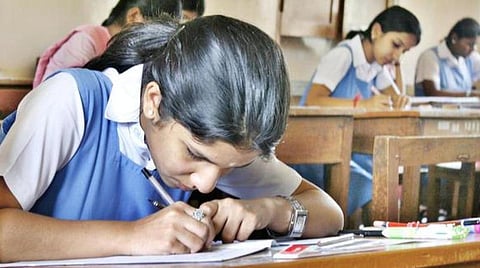 சிபிஎஸ்இ 10, 12-க்கு ஏப்.26 முதல் 2-வது பருவ பொதுத் தேர்வு