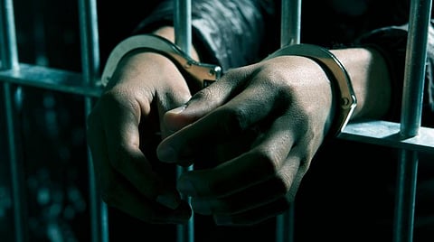 சிறுவர்களுக்கு பாலியல் தொல்லை கொடுத்த தி.மலை மாணவர் விடுதி பொறுப்பாளர் கைது