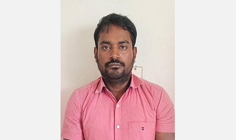 கொல்லப்பட்ட ரவுடி நீராவி முருகன்