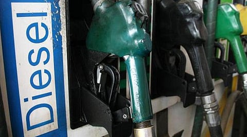 மொத்தமாக கொள்முதல் செய்யும் நிறுவனங்களுக்கு டீசல் விலை லிட்டருக்கு ரூ.25 அதிகரிப்பு