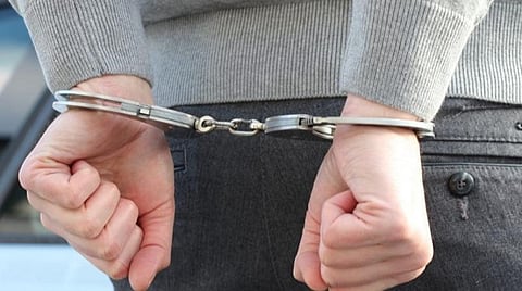 திருவண்ணாமலை: போக்சோ சட்டத்தில் ஆசிரியர் கைது