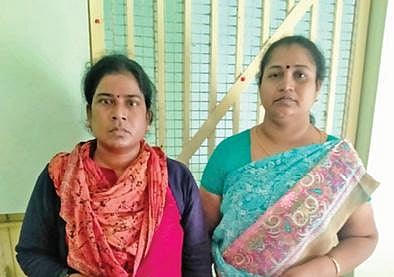 கவிதா, முத்துகுமாரி.