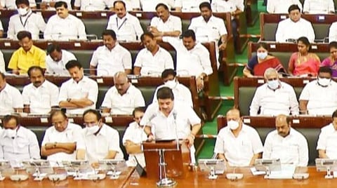 சட்டப்பேரவையில் நிதியமைச்சர் பழனிவேல் தியாகராஜன்