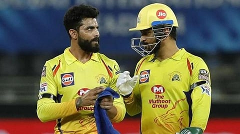 கேப்டன் பொறுப்பில் இருந்து தோனி விலகல்: சிஎஸ்கே அணியின் புதிய கேப்டனாக ரவீந்திர ஜடேஜா அறிவிப்பு