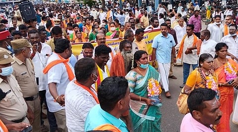 படங்கள்: வீ.தமிழன்பன்