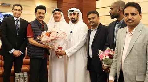 முதல்வர் மு.க.ஸ்டாலின், 4 நாள் பயணமாக நேற்று துபாய் சென்றார்.  விமான நிலையத்தில் முதல்வரை இந்திய துணை தூதர் டாக்டர் அமன் புரி மற்றும் துபாய் தொழிலதிபர்கள் வரவேற்றனர்.