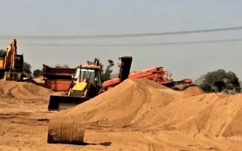 வேலூர் | எஸ்.பி., தனிப்படை காவலரின் மணல் கடத்தல் சர்ச்சை ஆடியோ - விசாரணை நடத்தப்பட்டு வருவதாக தகவல்