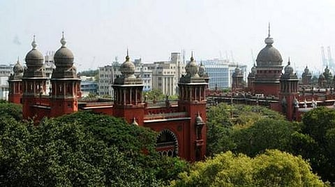 ஆயுள் தண்டனை கைதி யாசுதீனை முன்கூட்டியே விடுதலை செய்யக் கோரிய வழக்கு: அரசு உத்தரவில் தலையிட உயர் நீதிமன்றம் மறுப்பு