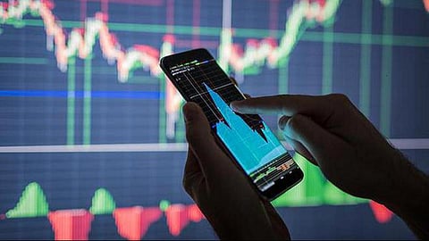 பொருளாதார நெருக்கடி எதிரொலி: இலங்கையில் பங்கு வர்த்தகம் நிறுத்தம்