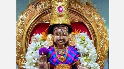 விருச்சிக ராசி அன்பர்களே! ஏப்ரல் மாத பலன்கள் - மதிப்பு கூடும்; வீண் செலவு; மனதில் தெளிவு!