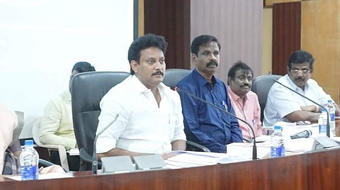 தமிழகத்தில் புதிய கல்விக் கொள்கையை மத்திய அரசு புகுத்த நினைப்பதே தவறு: அமைச்சர் அன்பில் மகேஸ்