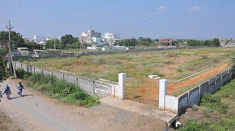 தமிழகத்தில் காலி மனை வரியும் 100% உயர்வு: நகராட்சி நிர்வாக இயக்குநர் சுற்றறிக்கையில் தகவல்