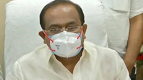 அஞ்சல் மூலமாக பயனாளிகளின் வீடுகளுக்கே புதிய ரேஷன் அட்டை வந்துசேரும்: பேரவையில் சக்கரபாணி அறிவிப்பு