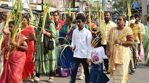 தமிழகம் முழுவதும் நடந்த குருத்தோலை ஞாயிறு பவனி: கிறிஸ்தவர்கள் பங்கேற்பு