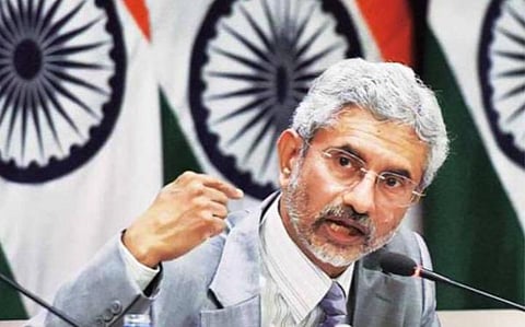 ஐரோப்பிய நாடுகளுடன் ஒப்பிடுகையில் ரஷ்யாவிடமிருந்து இந்தியா மிக குறைவாகவே கச்சா எண்ணெயை இறக்குமதி செய்கிறது: மத்திய வெளியுறவுத் துறை அமைச்சர் ஜெய்சங்கர் தகவல்