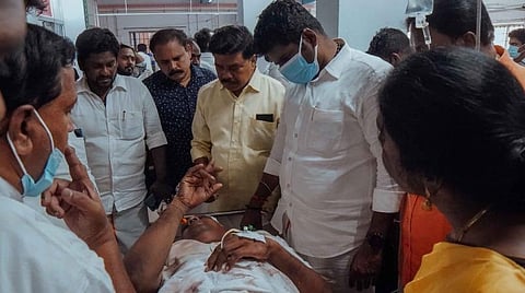 அம்பேத்கர் பிறந்தநாள் விழா: சென்னையில் பாஜக, விசிகவினர் இடையே திடீர் மோதல் - ஒருவருக்கு பலத்த காயம்