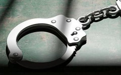 மதுரை, ராமநாதபுரத்தில் திருவிழாவில் நகை திருடிய 5 பெண்கள் கைது