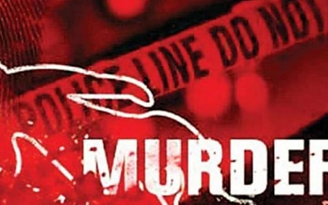 நெல்லை அருகே நிலத்தகராறில் மோதல்; ஒரே குடும்பத்தை சேர்ந்த பெண் உட்பட 3 பேர் கொலை: 3 பேரிடம் போலீஸ் விசாரணை