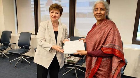 சர்வதேச நிதியத்தின் நிர்வாக இயக்குநர் கிறிஸ்டலினா ஜார்ஜிவா மற்றும் நிர்மலா சீதாராமன்