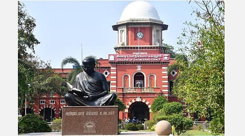 அனைத்து பொறியியல் கல்லூரிகளுக்கும் ஒரே கட்டணம்; ஏஐசிடிஇ திட்டம்