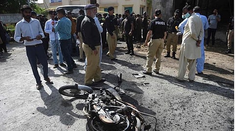 குண்டு வெடிப்பு நடந்த இடம்