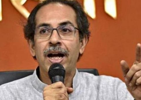 பெட்ரோல் விலை உயர்வுக்கு மாநில அரசுகளை குறை கூற முடியாது: பிரதமருக்கு மகாராஷ்டிர முதல்வர் பதில்