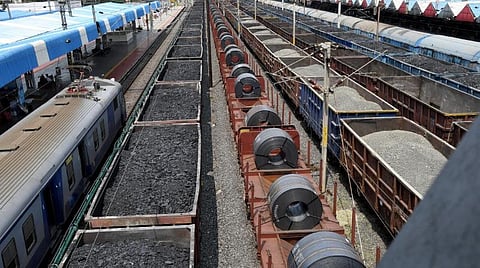 நிலக்கரி ரயில்களை இயக்க இதுவரை நாடு முழுவதும் 620 பயணிகள் ரயில் பயணங்கள் ரத்து