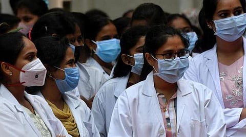 2 ஆண்டுகளுக்கு பிறகு அனுமதி: இந்திய மாணவர்கள் திரும்ப சீனா ஒப்புதல்; ஜெய்சங்கர் பேச்சுவார்த்தையில் உடன்பாடு