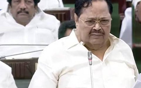 செங்கல், மண்பாண்டம் தயாரிப்பவர்கள் சிரமம் இல்லாமல் மண் எடுக்க அனுமதி: சட்டப்பேரவையில் அமைச்சர் துரைமுருகன் தகவல்