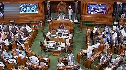 மக்களவை செயல்பாடுகளில் தமிழக அளவில் திமுக எம்பி.க்கள் செந்தில்குமார், தனுஷ்குமார் சிறப்பிடம் பெற்றனர்