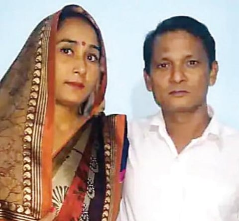 மனைவி ஓட்டுநர்; கணவர் நடத்துநர்