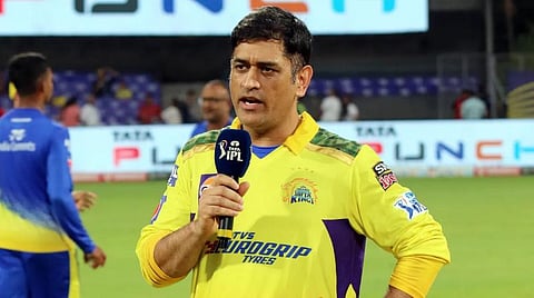 மகேந்திர சிங் தோனி.