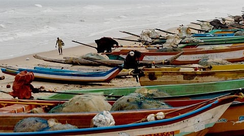 பூம்புகாரில் ரூ.10 கோடி மதிப்பீட்டில் மீன்பிடி இறங்குதளம் அமைக்கப்படும்: அமைச்சர் அனிதா ராதாகிருஷ்ணன்