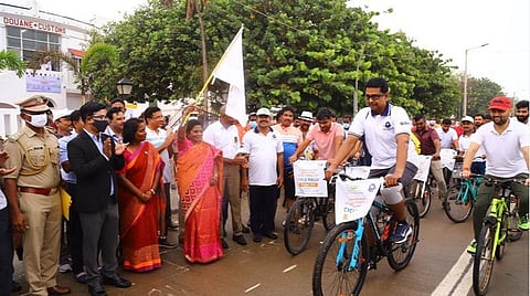 தமிழ்ப்பற்றில் எந்த வகையிலும் நாங்கள் குறைந்தவர்கள் அல்ல: ஆளுநர் தமிழிசை