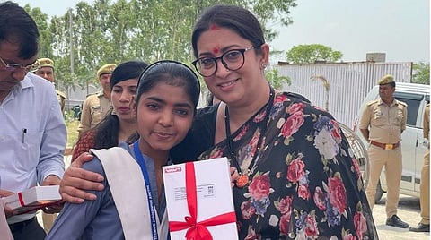 ‘அமேதி மாணவியை இஸ்ரோவுக்கு அழைத்து செல்வேன்': மத்திய அமைச்சர் ஸ்மிருதி இரானி