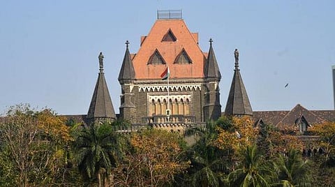 ஆதாரில் பெயர் மாற்றம் செய்ய சர்ச் வழங்கிய திருமண சான்றை ஆதாரமாக ஏற்க முடியாதது ஏன்?: மத்திய அரசு பதில் அளிக்க உத்தரவு