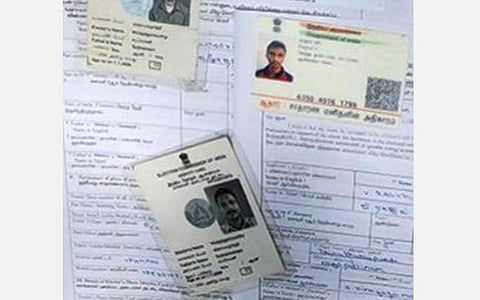 வாக்காளர் அடையாள அட்டையுடன் ஆதார் இணைக்க விரைவில் விதிகள் வெளியீடு - ஓய்வுபெறும் முன்னாள் தலைமை தேர்தல் ஆணையர் தகவல்