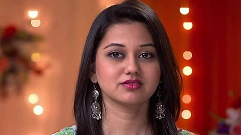 சரத் பவார் குறித்து சர்ச்சை கருத்தை பகிர்ந்ததாக மராத்தி நடிகை கேதகி கைது