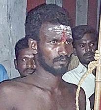 கோபுரத்தில் ஏறிய   முத்து