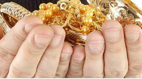 ஈரோட்டில் தொடரும் திருட்டு சம்பவங்கள்: மூதாட்டி வீட்டில் 6 பவுன் நகை, ரூ.35,000 ரொக்கம் திருட்டு