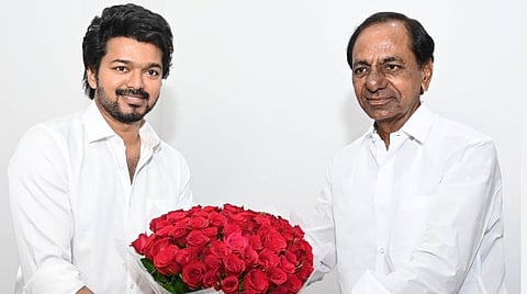 நடிகர் விஜய் மற்றும் தெலங்கானா முதல்வர் சந்திரசேகர ராவ்.